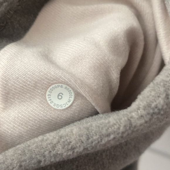 Lululemon Fleece Sweatshirt- grey 6 - Picture 5 of 6